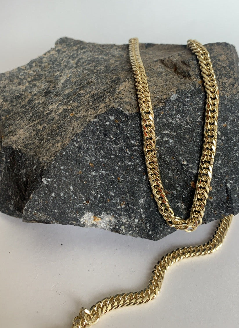 CADENA MILÁN