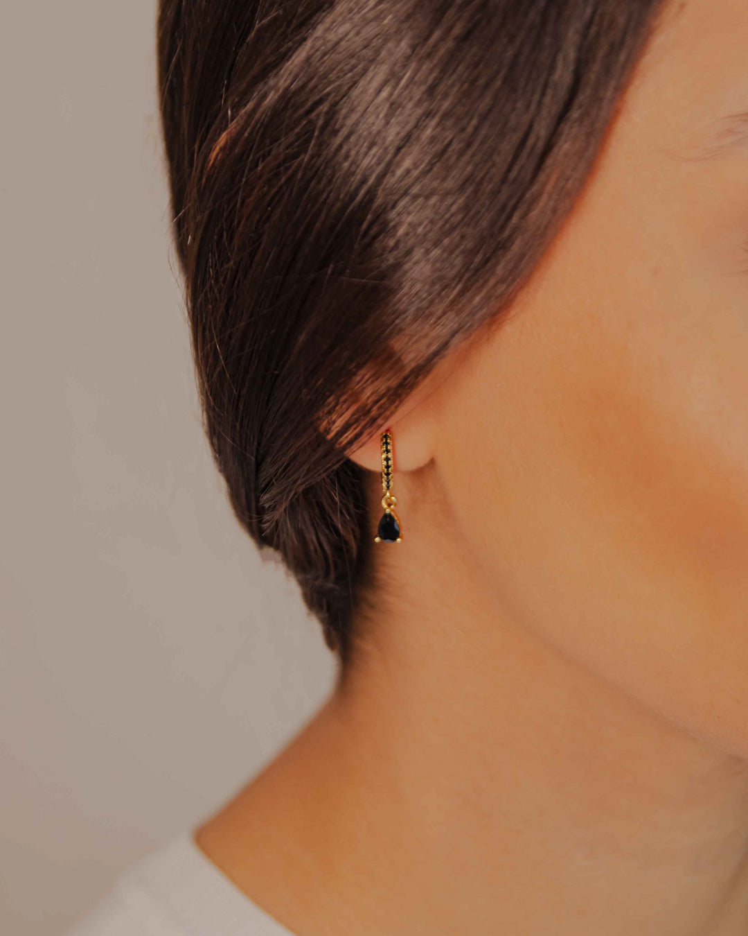 ARETE ALFENA NEGRA